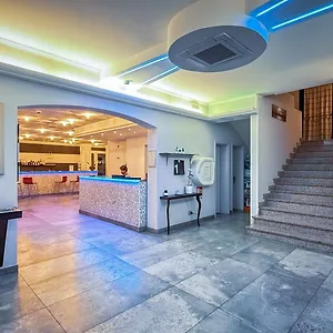 https://hotel-etna-riccione.emilia-romagnahotels.net